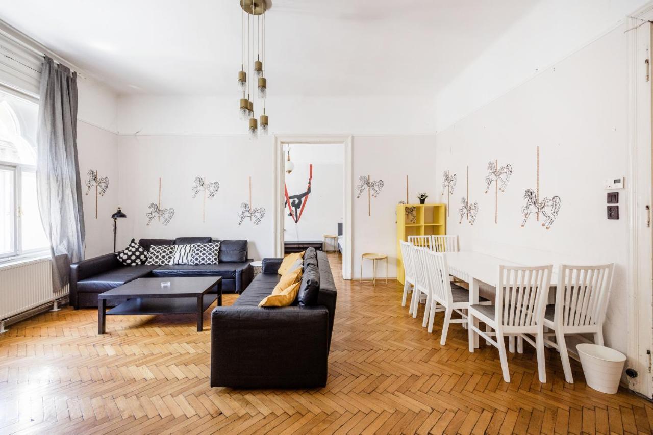 Downtown Circus Apartment Budapeszt Zewnętrze zdjęcie